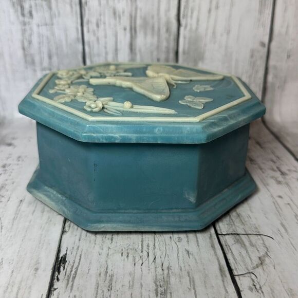 Vintage Blue Butterfly Soapstone Octagon Trinket Box Design Gifts International - Picture 3 of 9